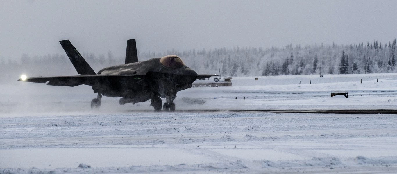 ΗΠΑ: Οι γενναίοι πιλότοι των μαχητικών F-35 μπήκαν στην…«κατάψυξη» και άντεξαν